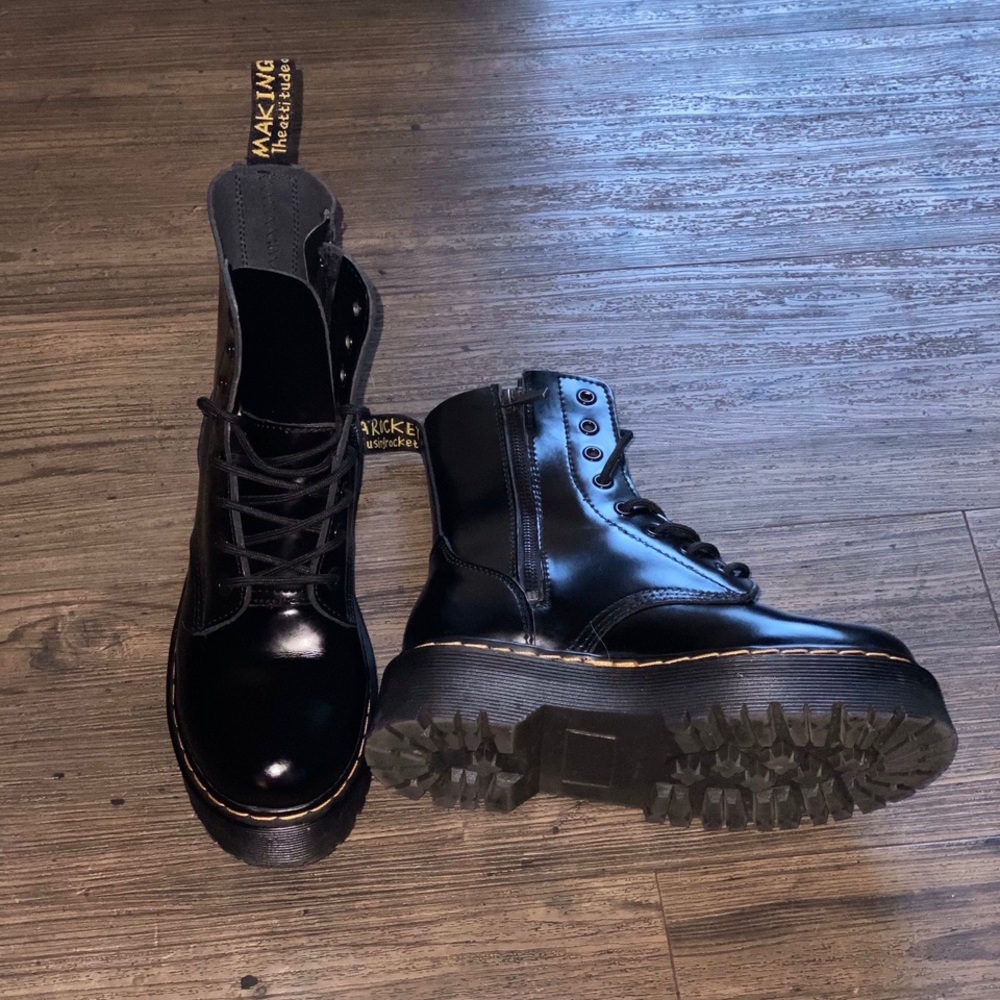 Like Dr. Martens “Jadon” platform boots